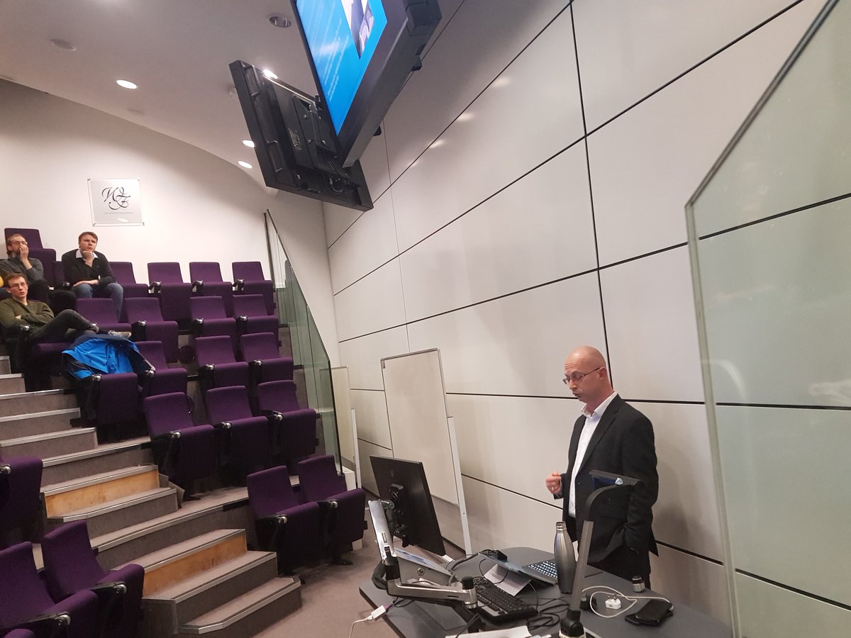 RLEgroup's tweet photo. David Irving - Head of Engineering, Midlands RLE UK, presented to around 50 members of the Institute of Mechanical Engineering on the subject of Lightweight Structures on Tuesday. 

#MaterialScience #RLEgroup #engineering #newmobility #education #uk #mobility #trends https://t.co/NEJ0k75K0p