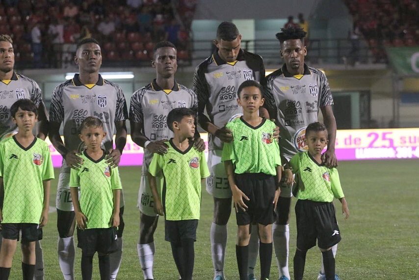 Club Atlético Independiente on X: Nuestra alineación titular, nuestros  Vikingos juveniles listos para enfrentar el Derbi de La Chorrera.  @liga_prom J4️⃣ @CAIPanama 🆚 @sanfrafc_pa ✍🏾: Vamos por la conquista del  Oeste. 🏟️ #