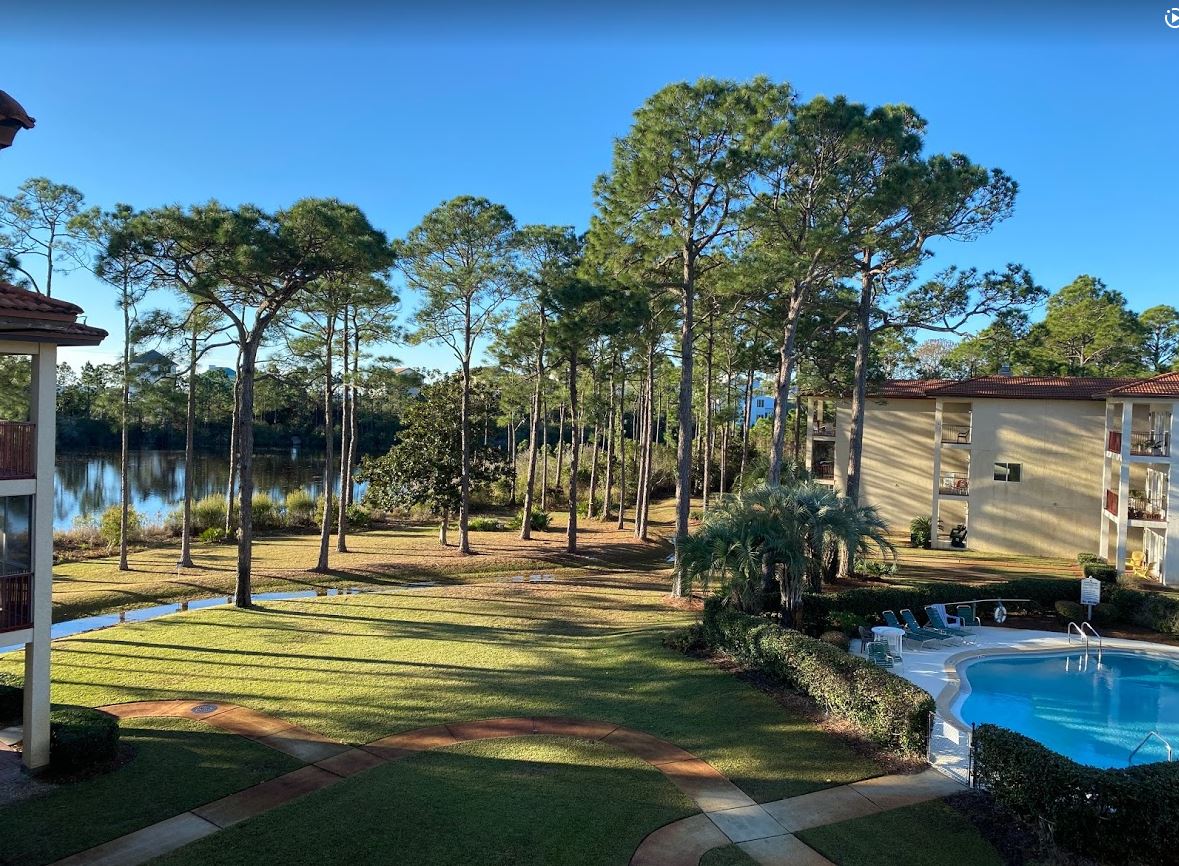 SandyParadise30's tweet photo. Beautiful #waterfront view from our 3rd floor balcony! 
#BeachThursday #Goodtimes #Travel #Vacation #Traveler #Exploring #Paradise #Relax #Trips #VacationRental #Beach #Seagrove #SeagroveBeach #SantaRosaBeach #SouthWalton #EmeraldCoast #30a #Hey30a #30A #SandyParadise30A https://t.co/YSgkvsRN8w