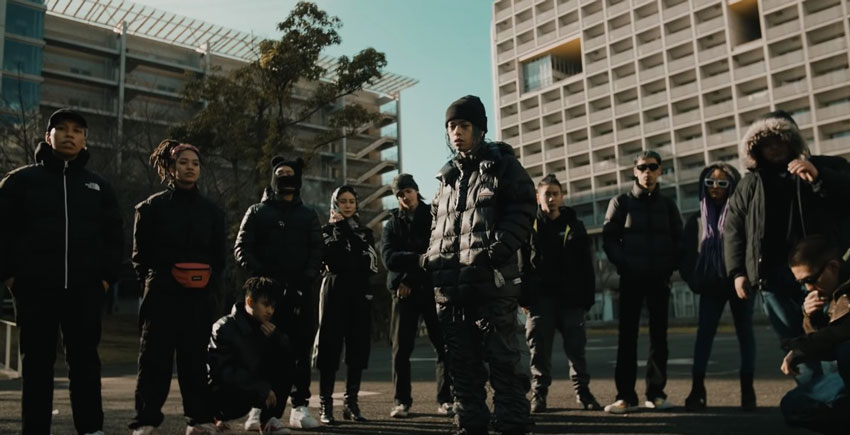 HUSTLtv's tweet photo. Watch @lilhideyoshi’s video for ‘Majinahanashi’ track directed by @kenharaki On @tyv_03
#trap #japan #crew #tokyo #style https://t.co/xsHHsWWEeg https://t.co/D8TEBjkZYX