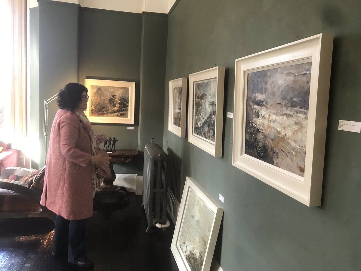 gaitoms's tweet photo. Gwaith anhygoel un o fy arwyr #garethparry @FfinyParcArt 👌🏽 https://t.co/Nc8kA1s7gp