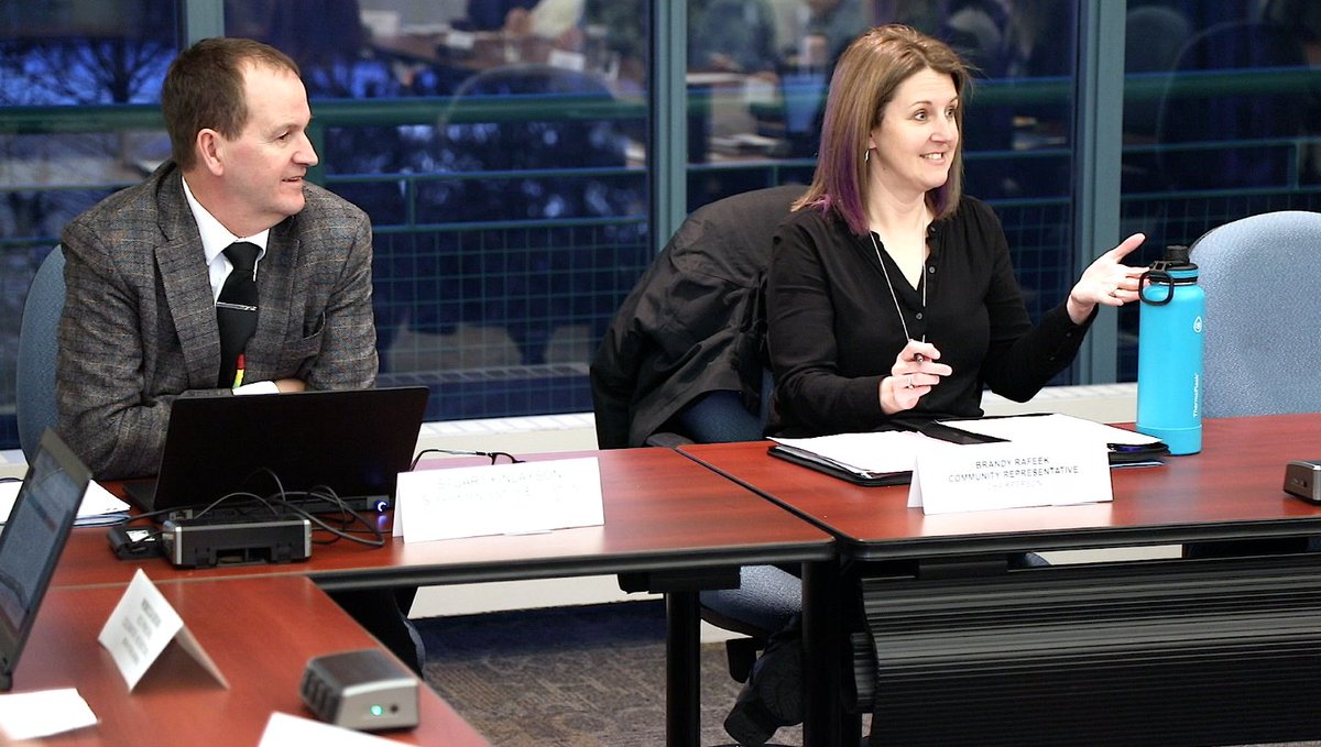 SCDSB_Schools's tweet image. SCDSB staff!📢In this week&apos;s #SCDSBScoop we highlight the #ParentInvolvementCommittee! PIC is made up of parent and community reps who work with SCDSB staff and trustees to support student success! @sfinlayson1 

📽️Watch today&apos;s episode:
bit.ly/39RxpW8