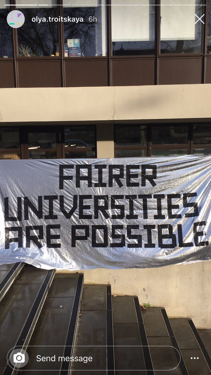 ✊ (image from strike at <a href="/CamberwellUAL/">Camberwell College of Arts</a> 📸 <a href="/oltr/">Olya Troitskaya</a> )