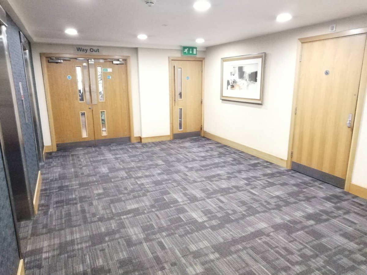TriGateoffices's tweet photo. Before ➡️ After

We're still in awe of the renovations that have transformed our ground-floor lift lobby. What a difference they've made!

#ThrowbackThursday #BirminghamOffice #CommunalAreas https://t.co/MmNppHymwL