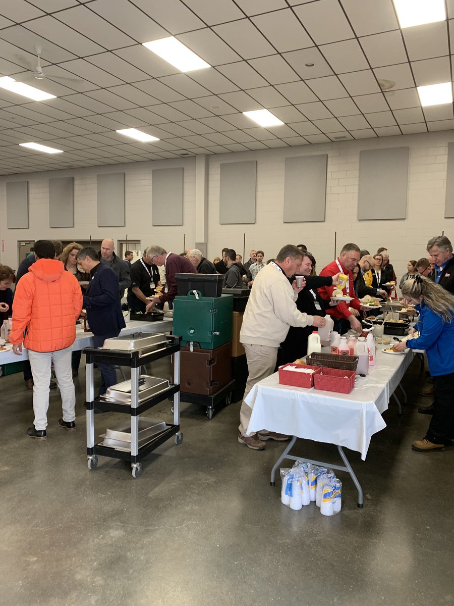 SWODSdairy's tweet photo. #SWODS2020 Lunch, provided by Janice’s Fine Country Catering, features “Food from our Farms”, new and innovative Canadian dairy products by local & large dairy producers. Enjoy! https://t.co/NuRkfBY24L #ontag #dairy https://t.co/rPoiABR0eM