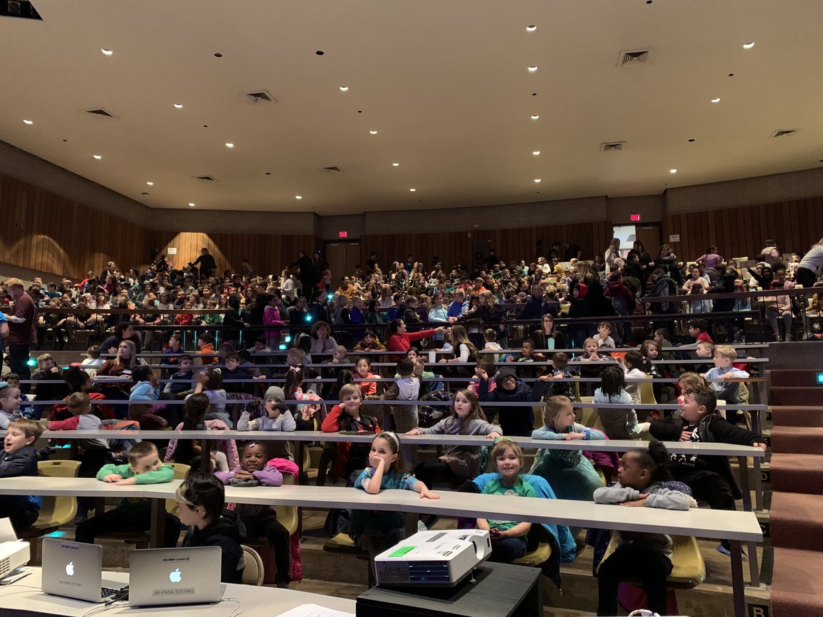 BASDSpGarden's tweet photo. A huge thank you to @EastHillsMSbasd for inviting us to Frozen Jr! GO SEE THIS SHOW!  (And we spy several SG rams in that cast and crew!) https://t.co/dPhU8DcvvO