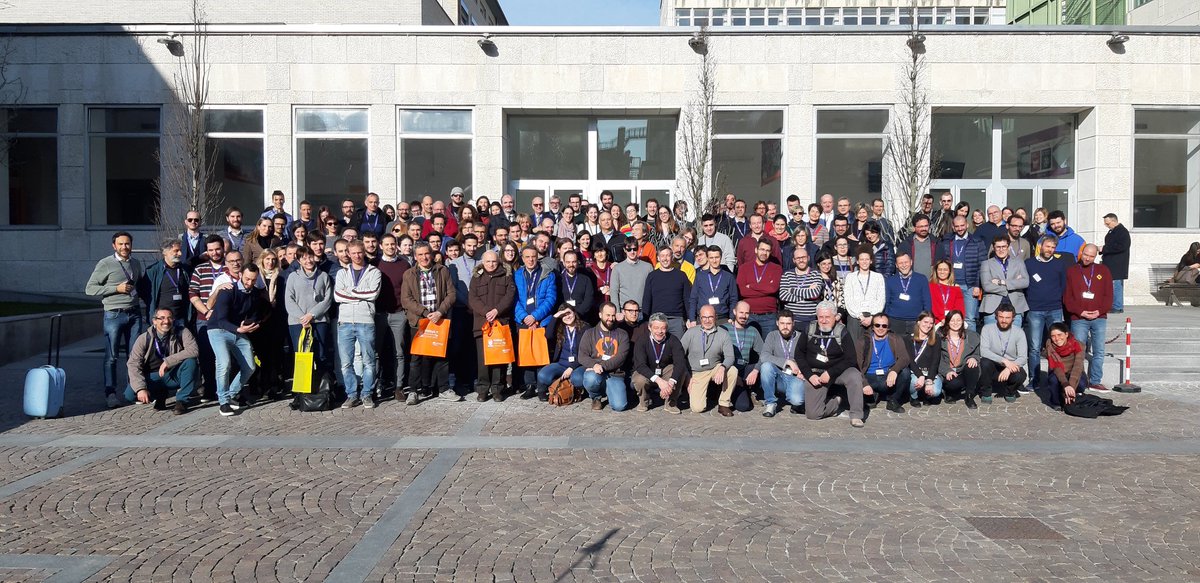 gfossit's tweet image. Foto di gruppo #FOSS4GIT_2020