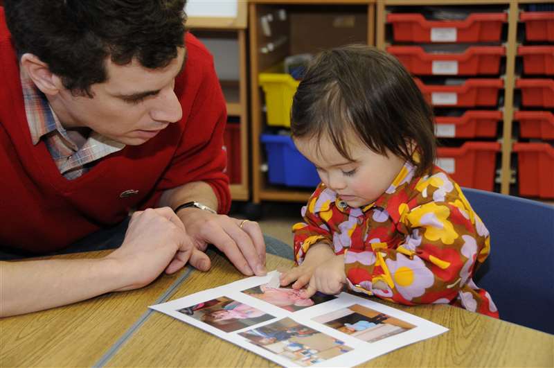 From first spoken words to three-keyword sentences, @SeeAndLearn Language and Reading offers a structured program to teach children with #downsyndrome a core vocabulary, early sight words and simple sentences in developmentally appropriate steps. go.dselink.net/gfk