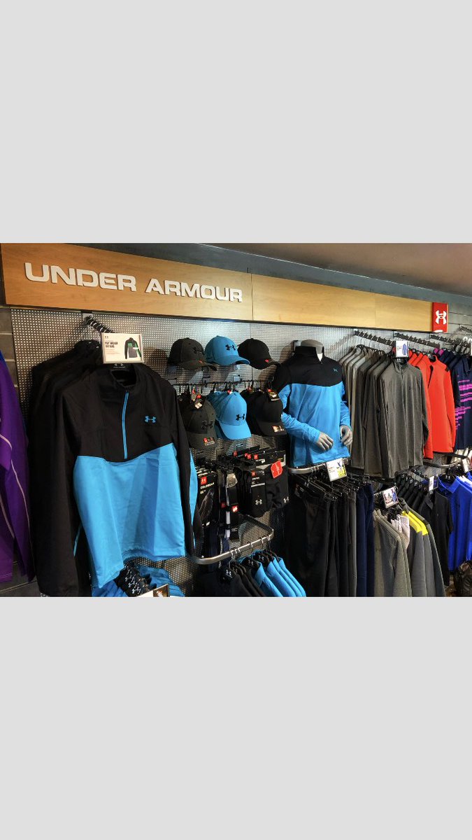 HartfordGolfC's tweet photo. And here it is....the latest @UAGolf spring collection has arrived & it’s looking like their best yet...
Items such as the #Storm #Windstrike 1/2 zip top are perfect for this time of year when we get a bit of inclement weather!! ⛳️ #AlwaysaWayThrough #ColdGear #HeatGear #HGC https://t.co/zvXcfmdkww