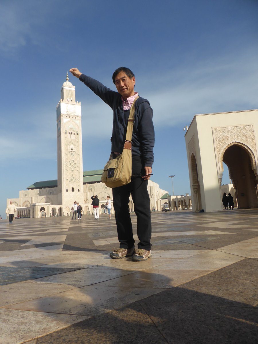 Ryochi Hirata モロッコ旅行最後の観光はハッサン2世モスク 中には入れませんが巨大なモスクです モロッコ カサブランカ ハッサン２世モスク Morocco Casablanca Hassan2mosque