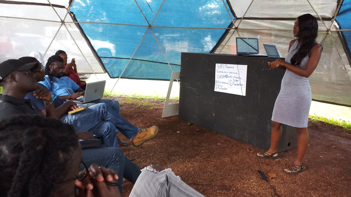 .<a href="/DigiSpacesLab/">Digital Spaces Lab</a> Director <a href="/samanthanyasha/">avocadotoast</a> leads the afternoon session on #financialliteracy <a href="/TheFeedZW/">#PeoplePowerPlanet</a> Digital Media Bootcamp #MoJo #TheFeedZW