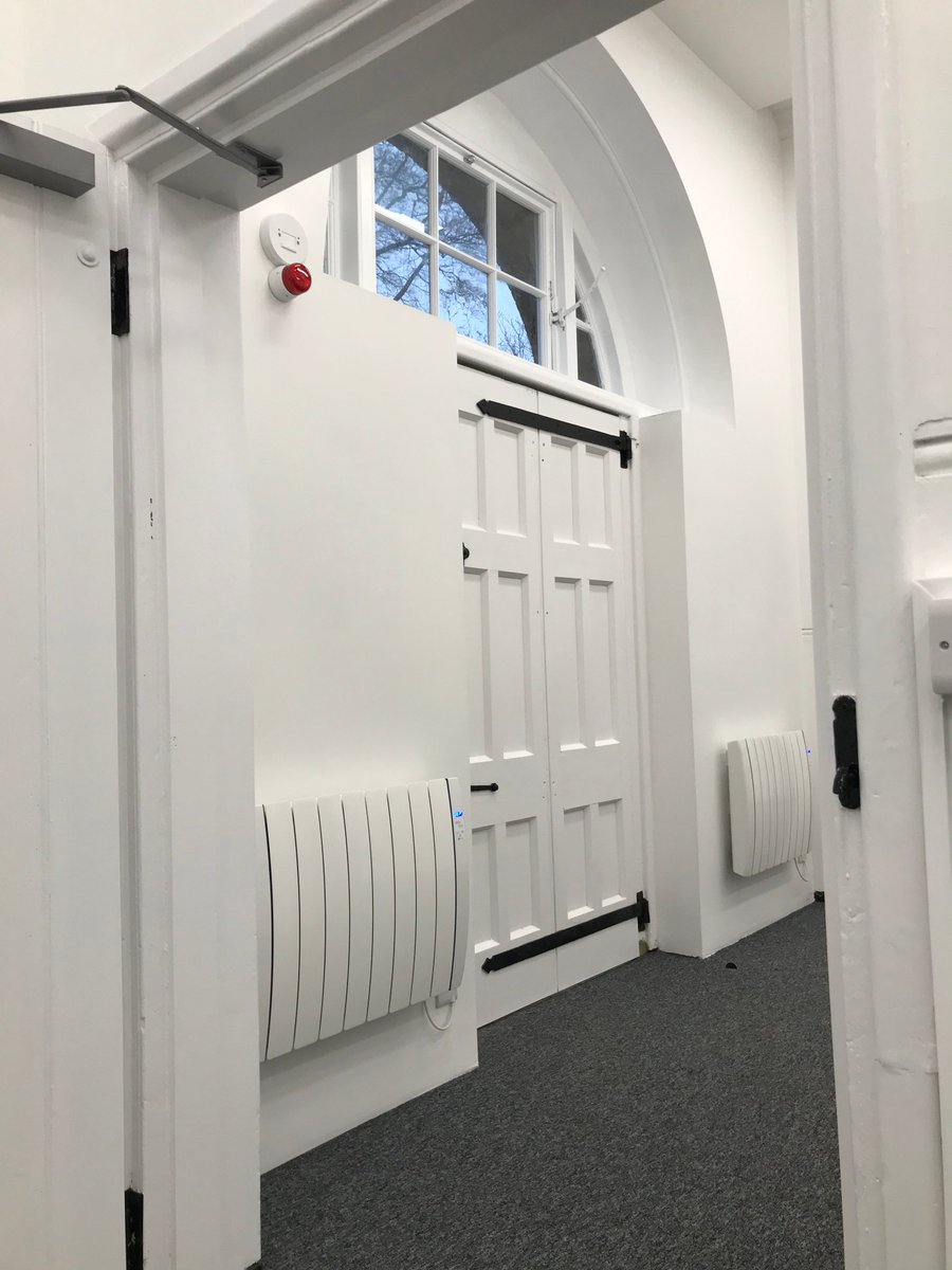 Hawk have successfully completed the fourth phase of conversion works within the Grade One Listed Stable Block at Compton Manor House in Eastbourne.
These stables would have formerly housed smaller animals and have now been converted into plush new offices for new tenants.