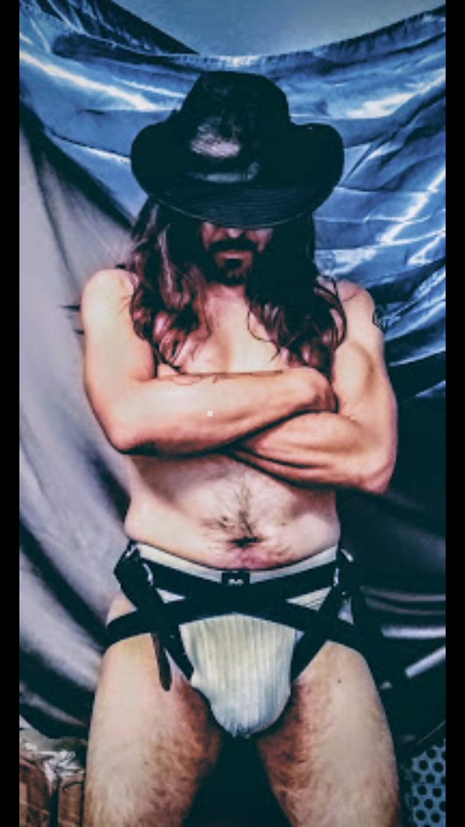 buttonflyguy76's tweet photo. Dirty Flirty Cowboy... Need someone's face in this bulge!
#Jockstrap #RockMyJock #BulgeMaster #Buttonflyguy #cowboy https://t.co/AHm19KkEpO