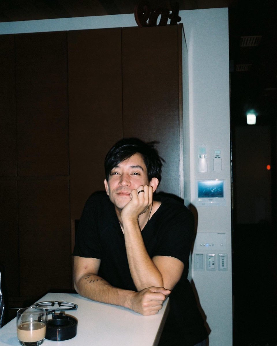 หลุยส์ เอฟซี (@louisscottluv) on Twitter photo 