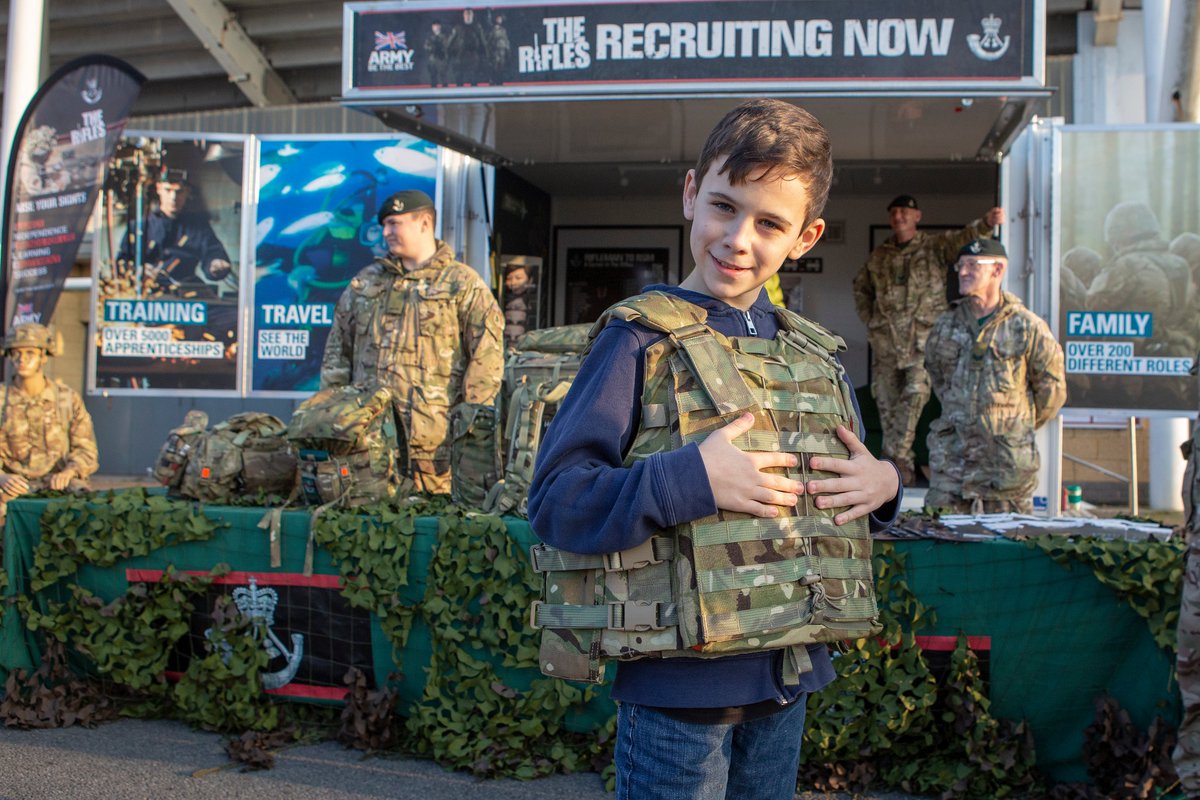 MowdenPark's tweet photo. Don't forget that next weekend's Armed Forces Day game is FREE of charge for all Military Personnel, Veterans, Emergency Services and NHS Staff!
Simply show your military / staff ID on the turnstiles to receive your free ticket. #MowdenFamily #ForcesDay https://t.co/oxY8hbf2bO