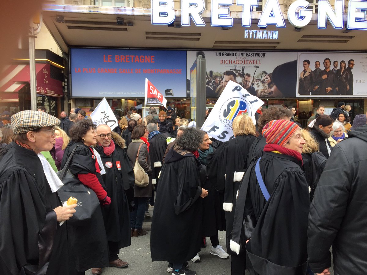 92Fsu's tweet photo. #SNPES-PJJ  #FSU
#SAF
Les avocats et la protection de la jeunesse toujours mobilisés. https://t.co/ZjadgkZn20