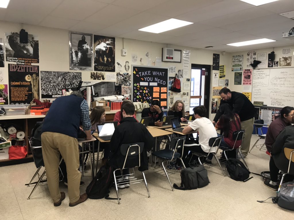 janus_dr's tweet photo. Pics of Mentor Night! @WillCook13 @OzzieAhl2 https://t.co/gA7ycYdPxH