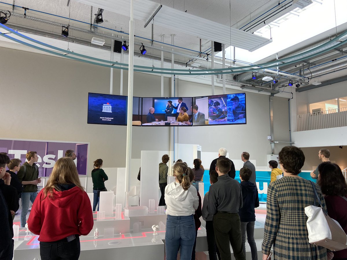 schoolbytesbe's tweet photo. Met #techville hebben we vanaf vandaag een echte handson STEMbeleving op @T2campus https://t.co/9GySvlTcxg