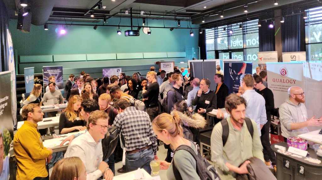 ams_ds's tweet photo. ADS presents #TECH020 is in full swing! There are still two more #workshop rounds to come, but it's first come first served so don't miss out! #amsterdam #data #datascience #AI #career #fair https://t.co/073hGE8Rhb