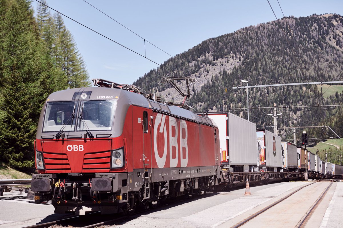 ÖBB tweet media