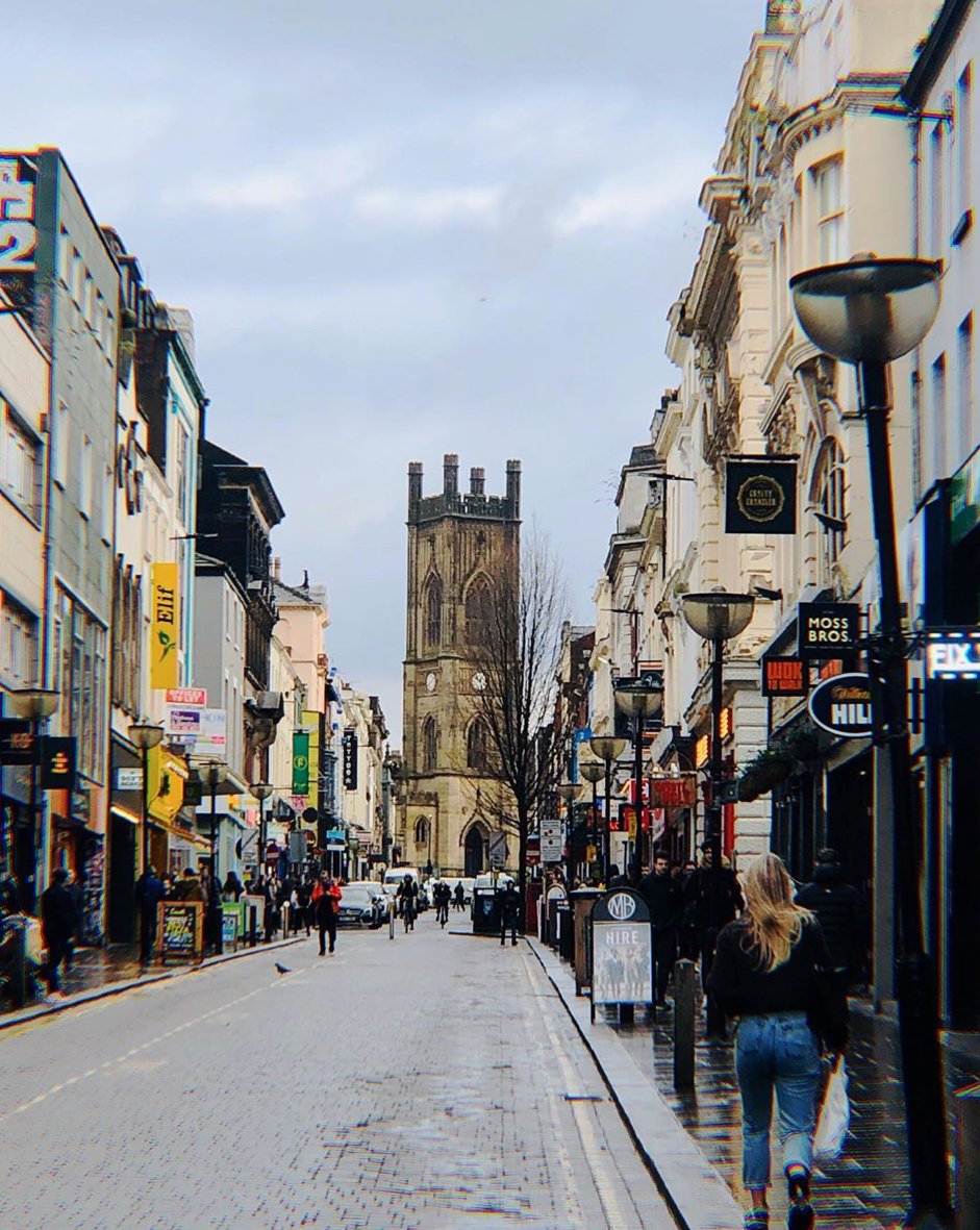 Take a stroll down Bold Street and join for a delicious Moroccan treat! 😍🙌 PH: @fluenttraveler
.
.
.
#morocco #boldstreet #thursday #almostweekend #interiorgoals #boldstreetliverpool #instagrood #discoverliverpool #liverpoolfood #visitliverpool #liverpoolphotography