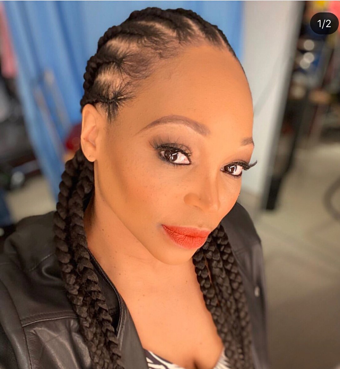 TracypMakeup's tweet image. I’m loving that my girl @TheTracyMoore is rocking the cornrows!!!! ✊🏾✊🏿 #CornRowBraids
________________
Makeup: Me🙋🏿‍♀️
Hair: @Sheron_ Panchoo