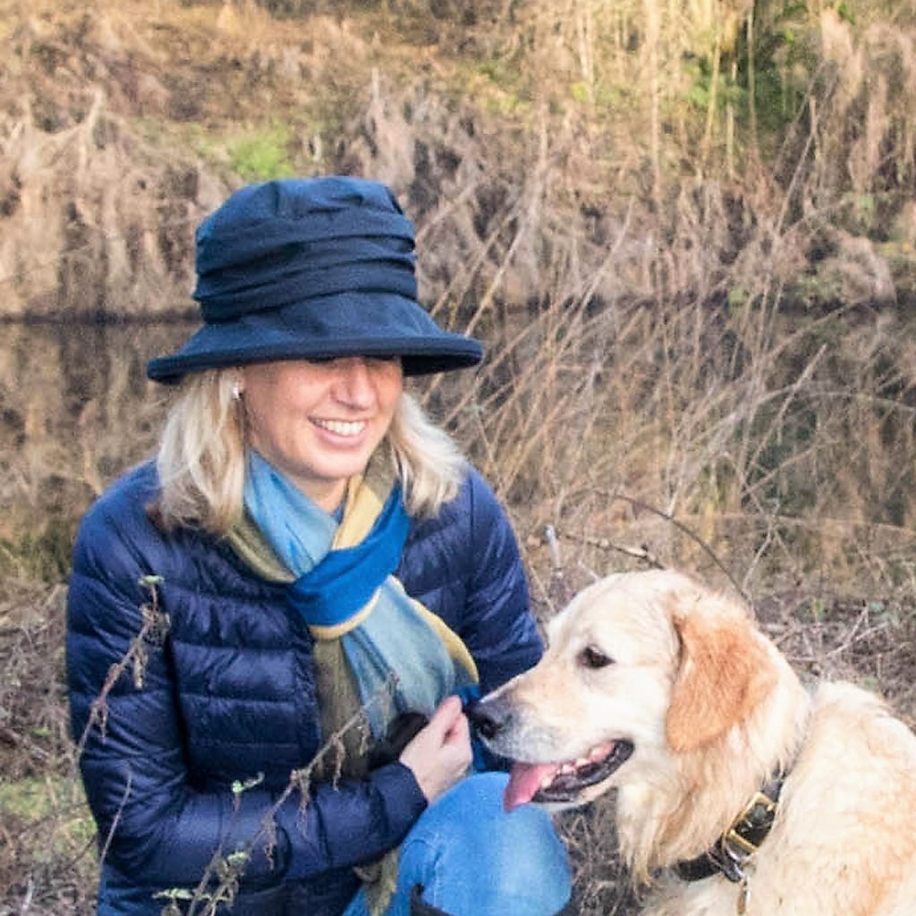 Rainhatcollectn's tweet photo. On national Love Your Pet Day keep dry &amp; stay warm in a stylish rain hat and take them that extra mile dog walking #loveyourpetday #rainhatcollection https://t.co/gsakKX4qF9