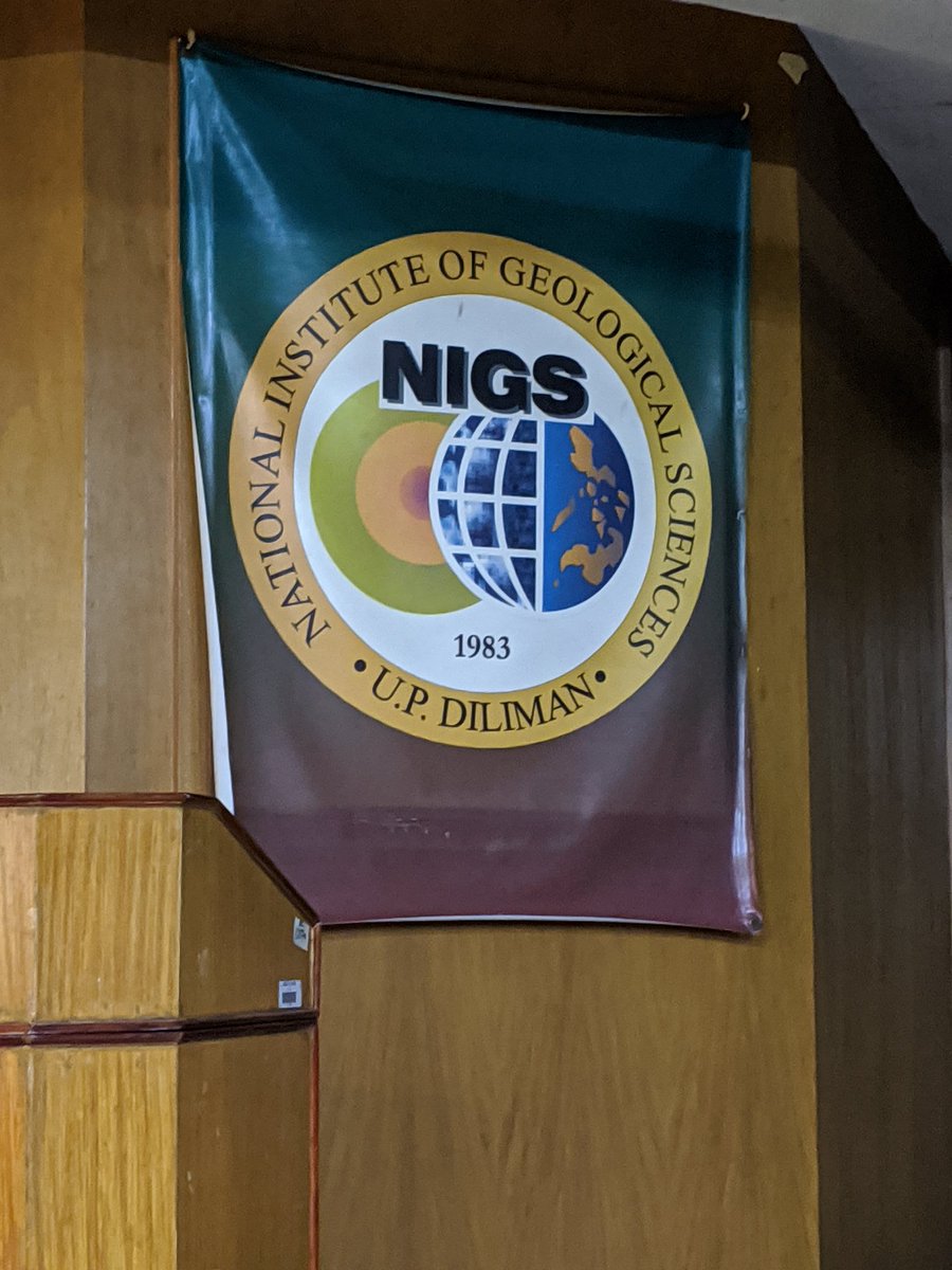 DrAndrewMiles's tweet photo. Thank you to Cat Lit and the University of the Philippines @Official_UPD for their warm welcome today. Great to present to so many interesting geologists and willing collaborators about #porphrydeposit in the Philippines. Onwards to #Pinatubo! @FAMOS_ores @GeologyLeics https://t.co/y7qYyReArZ