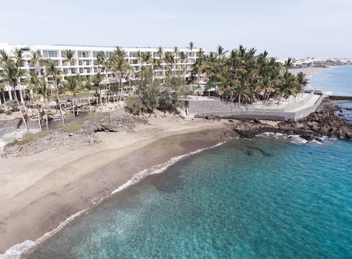 Discover the new <a href="/HotelFarionesPY/">Hotel Fariones PY</a>
 
The privilege of a unique location ✨

New website 
 
pyhotelsandresorts.com/es/hotel-fario…… 

#PYEXPERIENCE #HOTEL #CANARIAS #LANZAROTE
