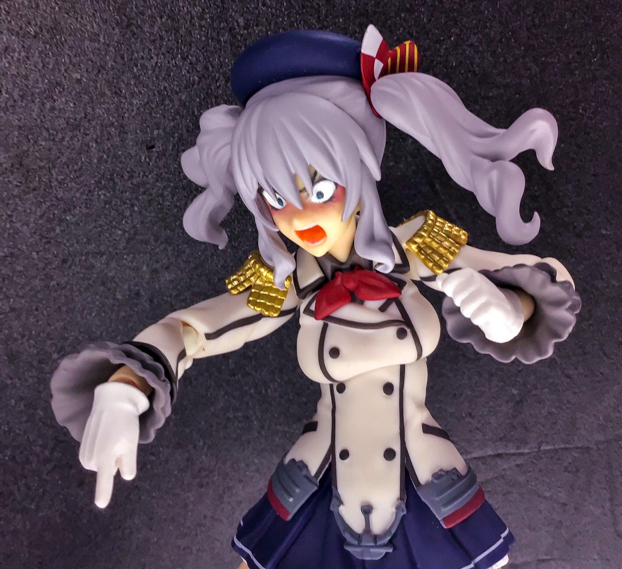 七竈アンノ おねチャ 連載中 ぱち 応援大使 バシウスさん Bacius9 の描かれた 薄情な鹿島さん をfigmaで再現してみました H T Co Y7gyfsewhm Twitter