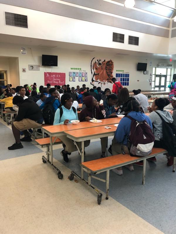 North_Miami_MS's tweet photo. It's always a fun time when ice cream is served! Thanks to the Social Studies Department for celebrating students for proficiency on the MYA at our annual Ice Cream Social! #highexpectations #setgoalsmeetgoals @MDCPSNorth @MDCPSDAS https://t.co/rvPClRzvVm