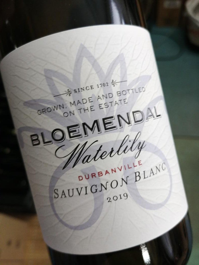 KyleLikesWine's tweet image. Phenomenal new release from @dahanekomfamil1 and @BloemendalWines Andri Hannekom. Even gives the #SuiderTerras #SauvignonBlanc a run for its money.