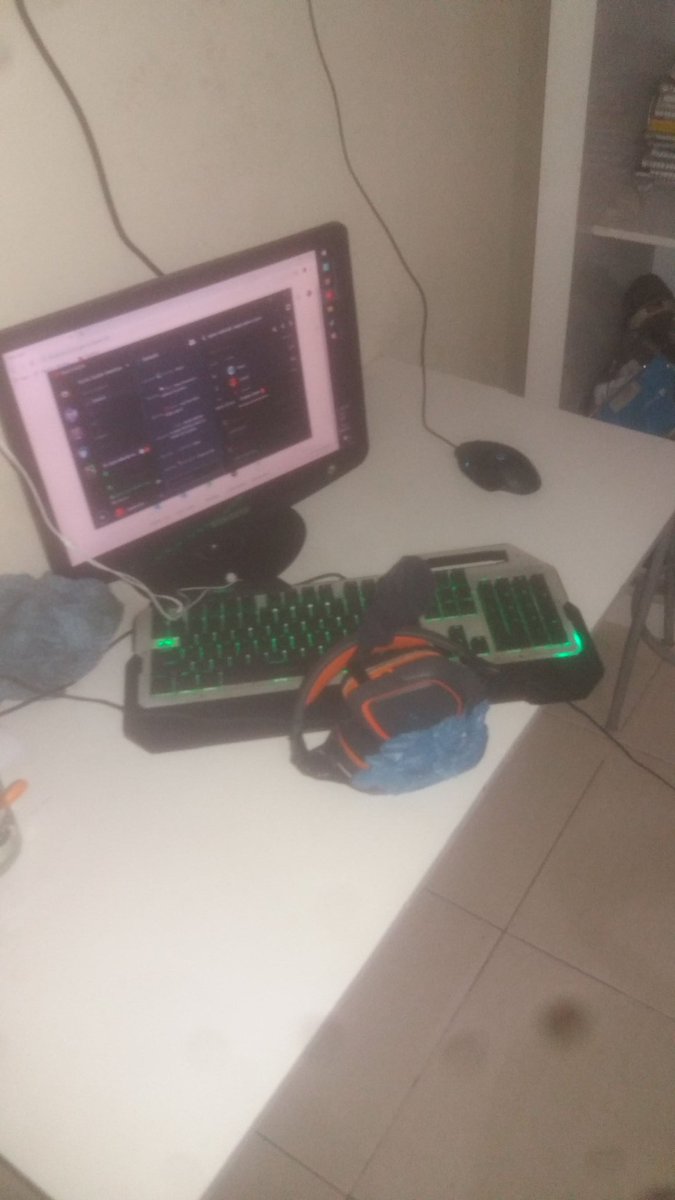 cast0rZIN's tweet photo. 2018 e 2019 / 2020 lets gooo https://t.co/gzwCwyC8BS