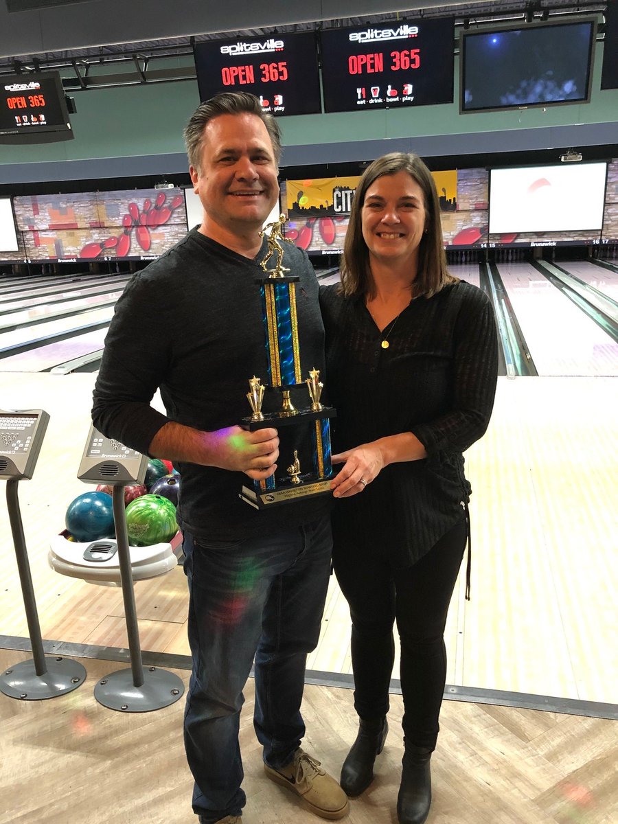 EvolveAx's tweet image. Lisa Young and Todd Delamere representing Evolve at the OIAA Hamilton Chapter "Bowling Bash"! Champions!

Funds raised in support of Dr. Bob Kemp Hospice. 

Not pictured:  Their hardworking teammates. Shout out to Keri, Tyler, Mike, and Dave for bringing in the win!