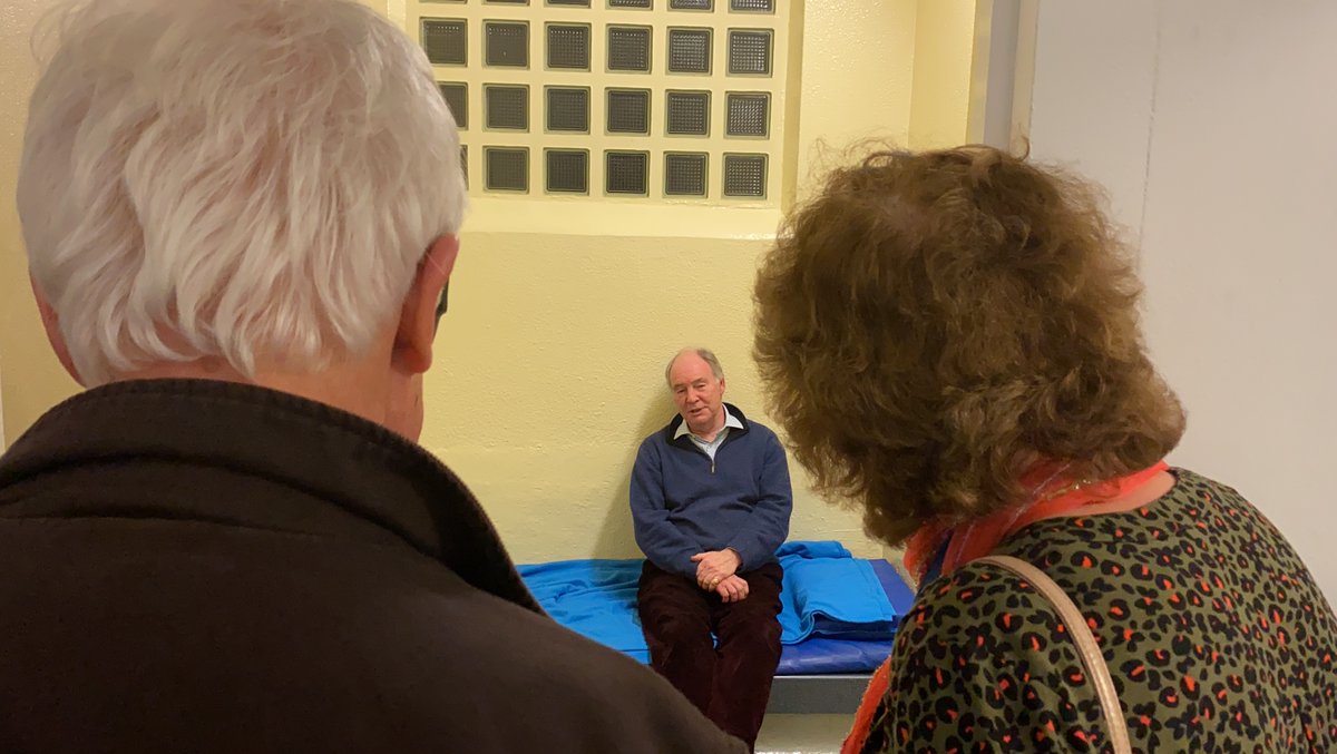 Police and Crime Commissioner Philip Seccombe bedded down in a cell at Leamington Police Station last night to highlight the many efforts that go into keeping detainees safe, including Independent Custody Visitors.  Read all about his 14-hour experience: warwickshire-pcc.gov.uk/pccs-night-in-…