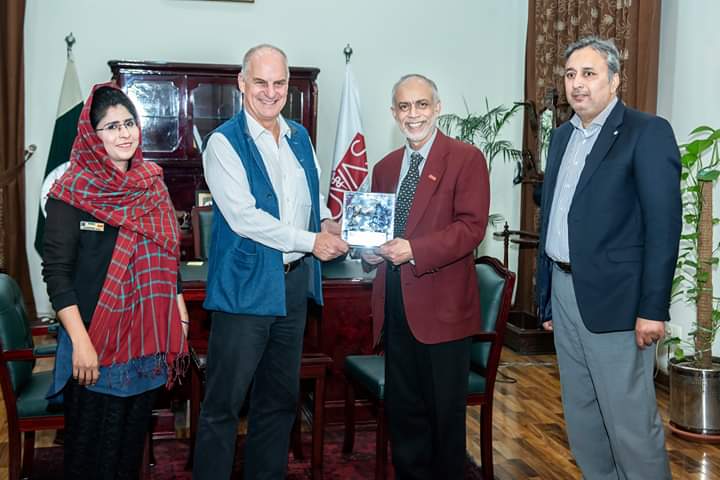 Thanks <a href="/ACIARCEO/">ACIAR CEO</a> <a href="/MunawarKazmi/">MK</a> visiting Dairy-Beef Project in UVAS, Lahore
#AgricultureInnovation  #WholeFamilyExtension #OnFarmResearch are important for sustainable development to improve #Livelihoods