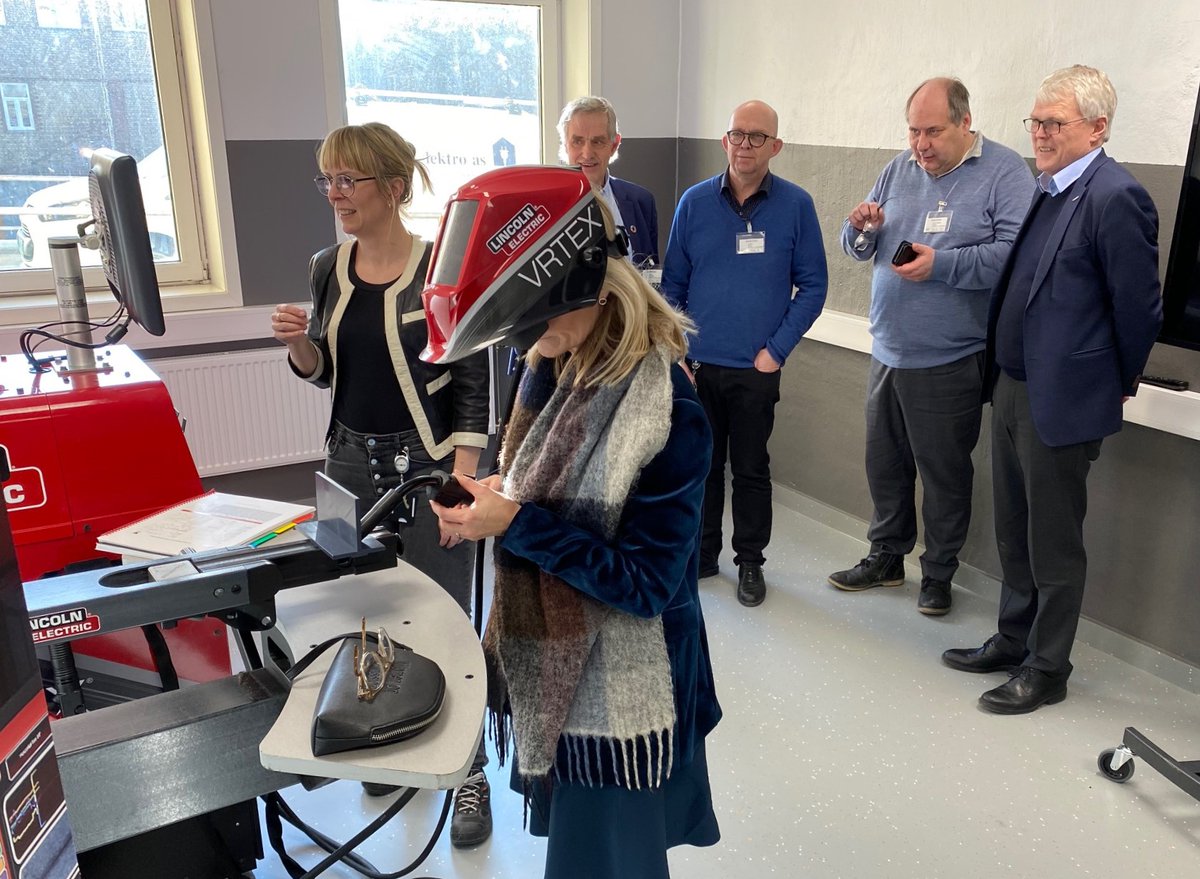 Det har kommet mye utstyr på plass i Manufacturing Technology-katapulten. Innlandet fylkeskommune fikk prøve på sveisesimulatoren våres 👍😃 mtnc.no/innlandet-fylk…