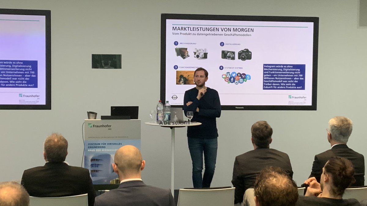 hertwig_michael's tweet photo. Kai Lindow spricht über die Entwicklung und den Betrieb von #DigitalTwins.
Das @Fraunhofer_IPK arbeitet zusammen mit dem @iaostuttgart und @FraunhoferIEM und @acatech_de und @KITKarlsruhe #IPEK an der Begleitforschung #AdWiSE.
#ADEsummit20 https://t.co/unYEJ3cS2D