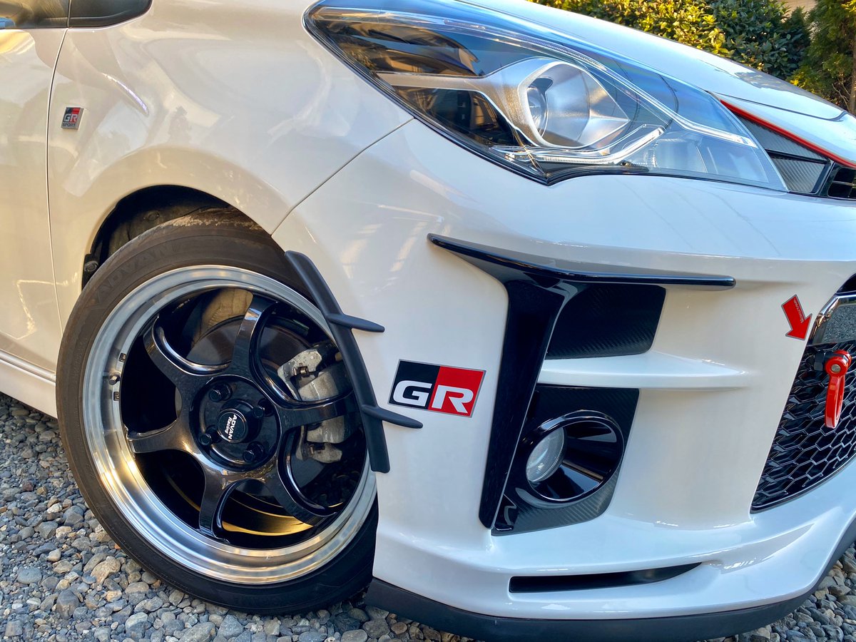 TRDの10ヤリス用GRエアロタービュレーターを勢いで購入&取り付け