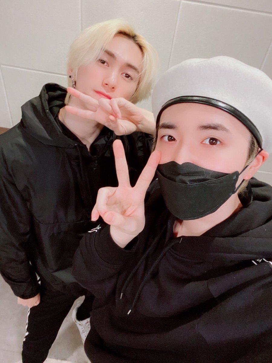 roipics's tweet photo. Twitter update (feat. Zeth) 
(20/02/20) https://t.co/oZ19h8W6RC