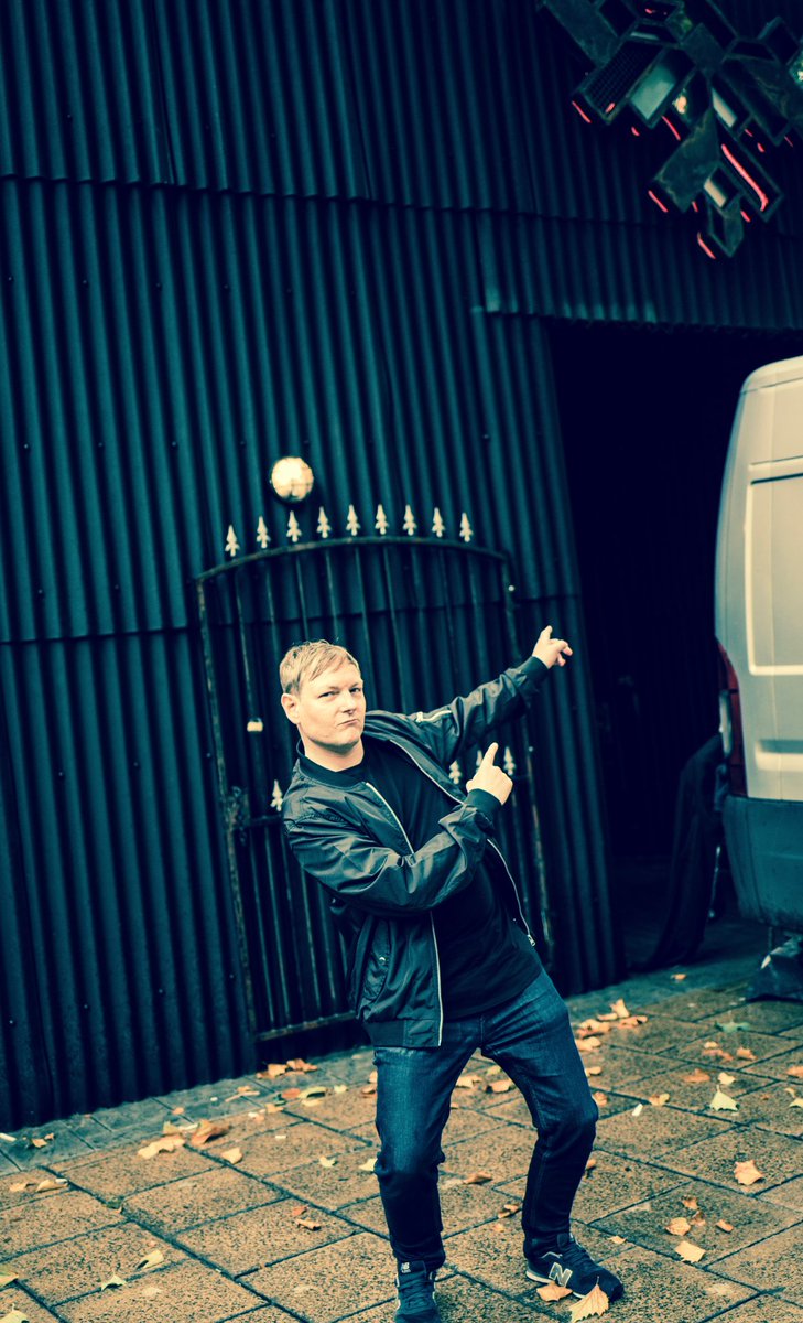 brettgouldmusic's tweet photo. Can not wait to get back to Leeds tomorrow! Spinning at @MissionLeeds for @teatroleeds this van will be gone and the queue's will be mega long! 😁 https://t.co/xBpOG3lTVq