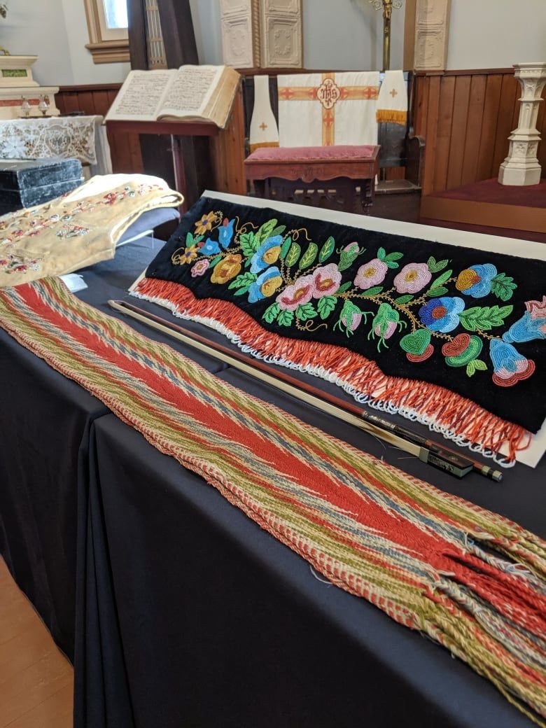 NWAC_CA's tweet photo. The Métis sash is a beautiful woven belt worn in special gatherings and events. In Michif, the sash is known as "aen saenchur flayshii."
To learn about the sash's history, practical uses, colours, and more, visit https://t.co/05cLXsfEvB #MetisSash https://t.co/PeaXV5mLe7