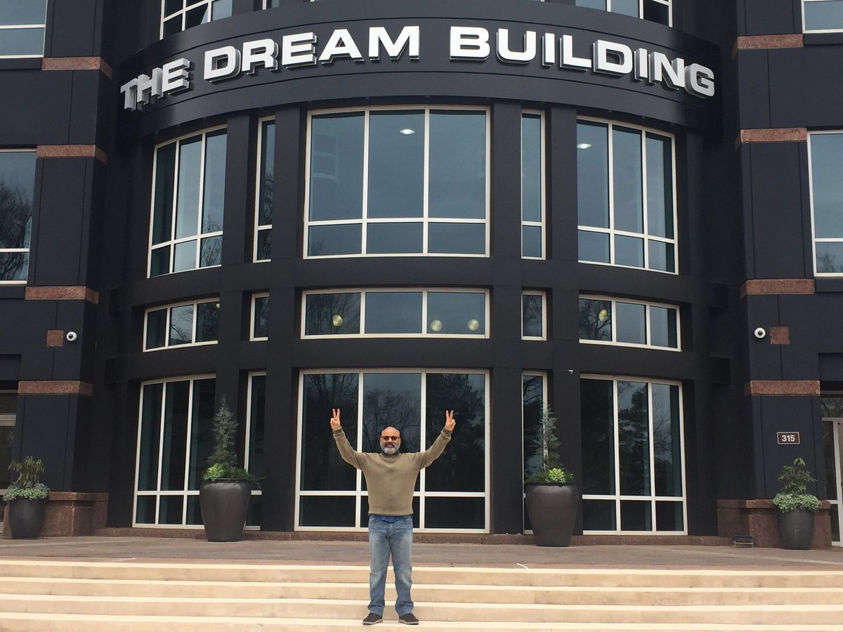 rakeshkgosain's tweet photo. This is where the magic happens!!!
#tylerperry #tylerperrystudio #thedreambuilding #Happiness https://t.co/ILBLcvvNER