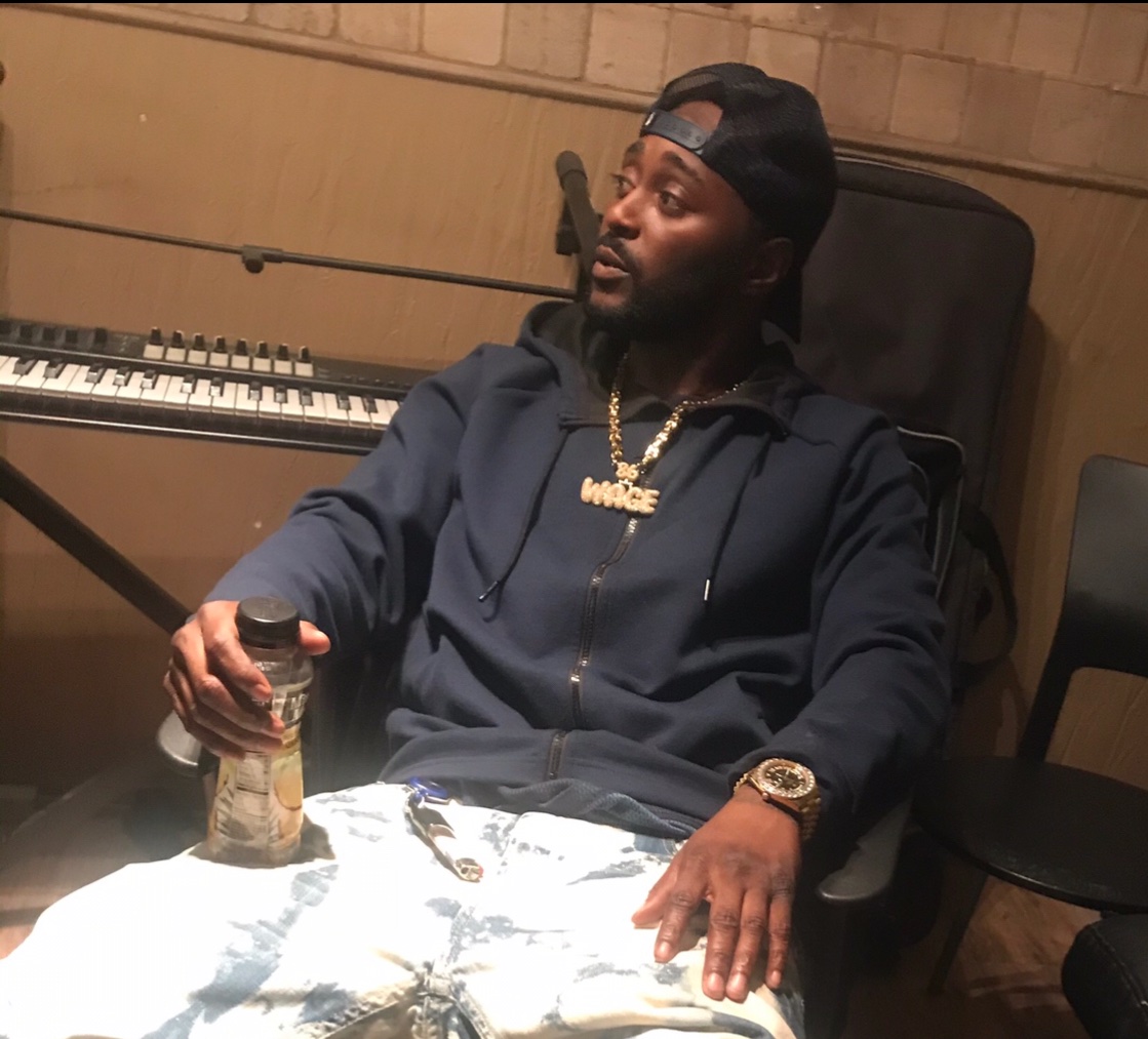 Fuck I look like, giving my all to a major label. I’m Black owned &amp; INDEPENDENT. #WAGEEMPIRE #PurePressur