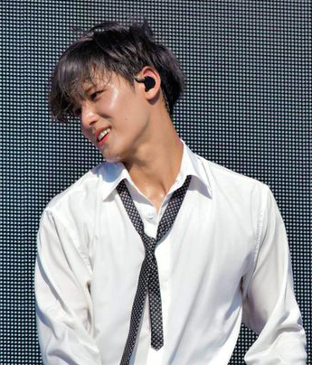 MIN9YUA's tweet photo. sunkissed mingyu just hits different https://t.co/E0r61BINhN