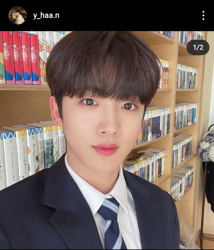 yuMatter's tweet photo. uniform really looks good on him. 🥺
How can someone look like this? ❤❤❤ https://t.co/WZ4BC2Son4