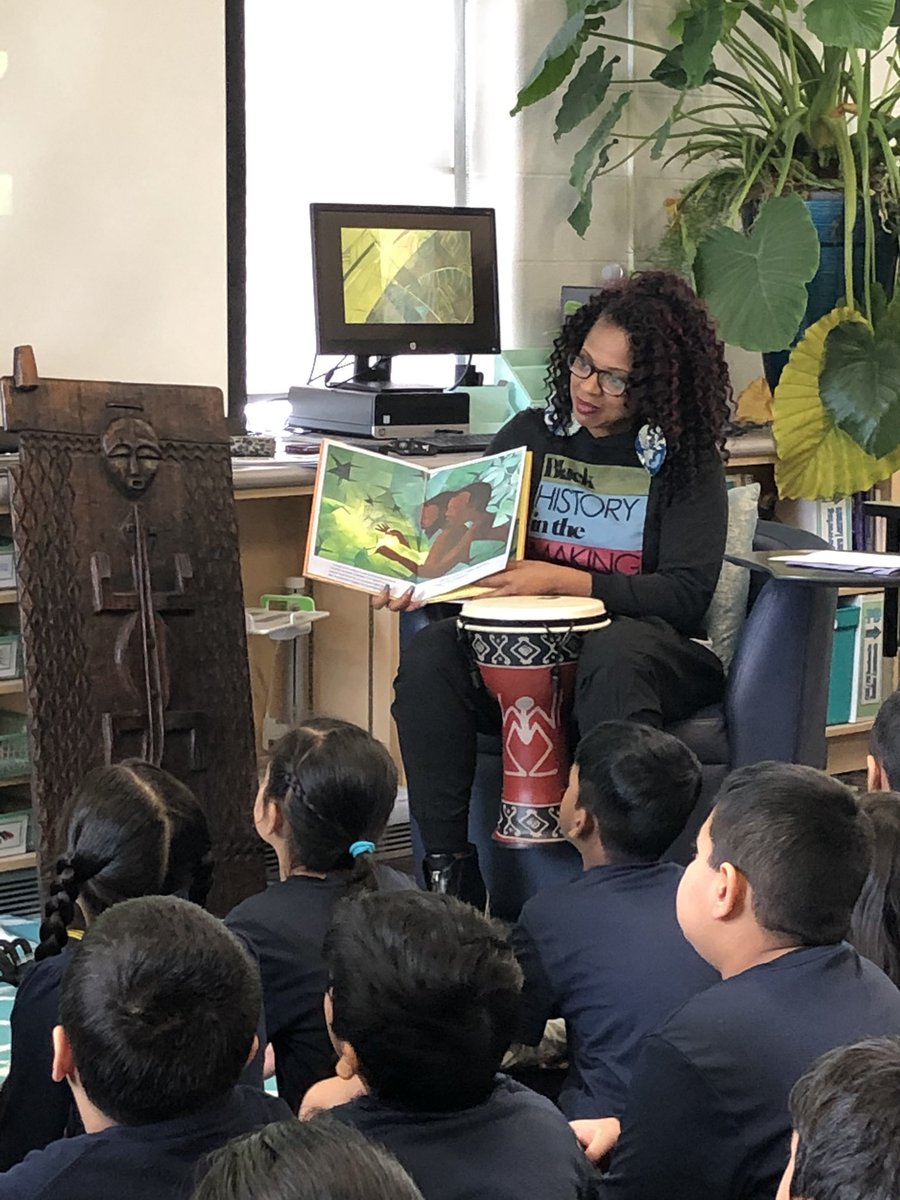 Schoet's tweet photo. So exciting!  @Iannpower one of our Dolson parents, is visiting  Dolson for day 2 to share the story the Spider Weaver a Legend of Kente Cloth.  #BlackHistoryintheMaking @PeelSchools @shawn_sabourin https://t.co/gm5QE9jNcX