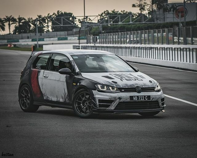 onlyrevo's tweet photo. Performs on the track...#onlythedrivenâ
â
@revo_malaysia / @vwclubmalaysiaâ
Photo | @k3v_7râ
â
#onlyevo #RV019 #vw #supercars #turbo #golf #mk7 #cars #german #volkswagen #golfr #r #instagramcars #pertolhead #bhp #dubclub #boost #dsg #vag #mk7R #⌠https://t.co/dydnTgjSKZ https://t.co/wQZTqNR0PP