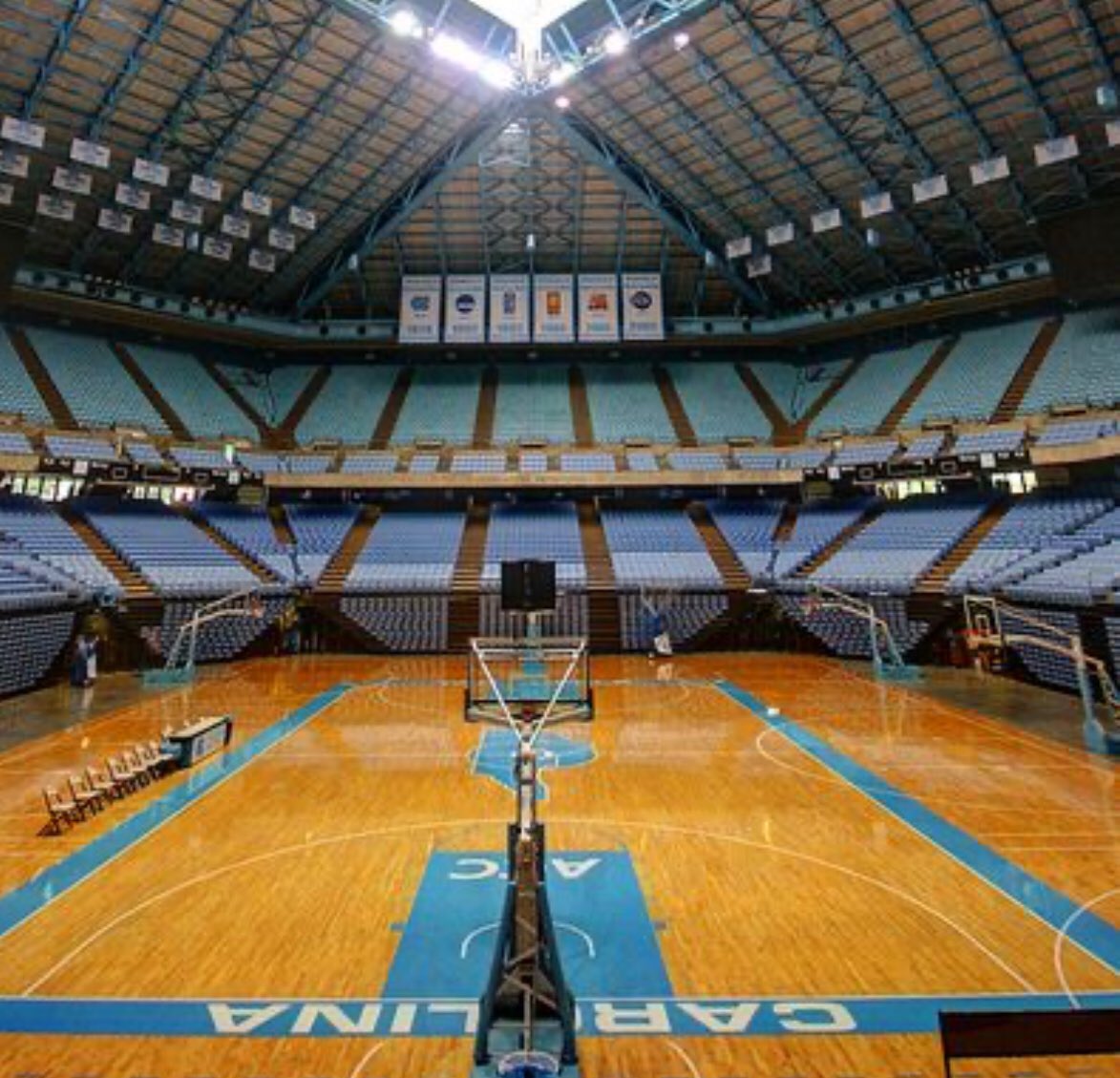 Hoop of the day tweet media
