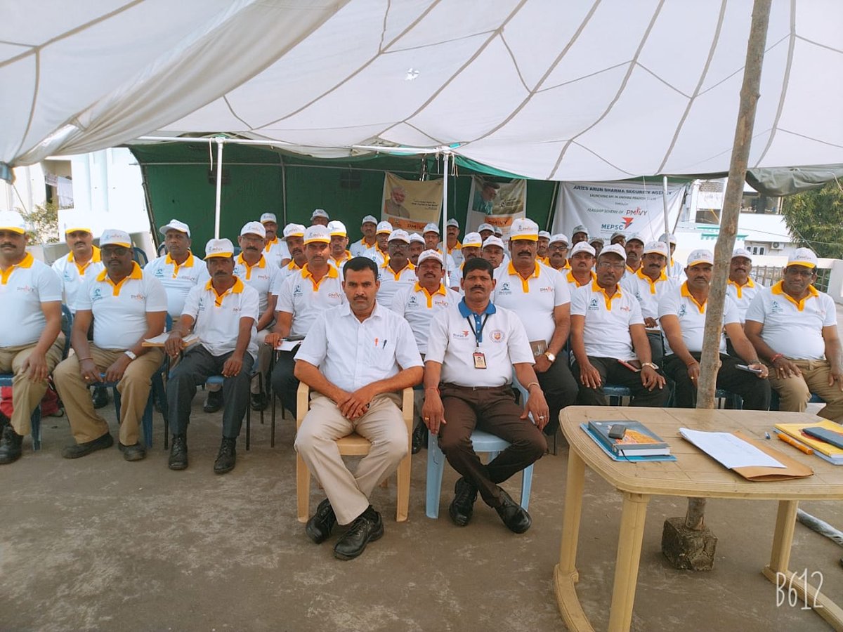 MEPSCindia's tweet photo. #RPL2 batch training organised at Visakhapatnam for Security Guards of Aries Security Agency. See the young brigade in action in the images below.

#skills4all #abkskillskibari #PMKVY #ISupportSkillIndia https://t.co/aGbuO59PyM